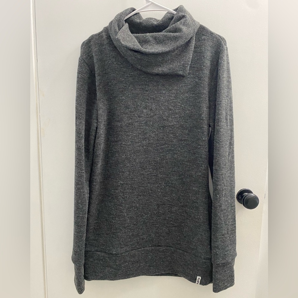 KAVU Sweetie Sweater - NWT - Charcoal Gray - size L